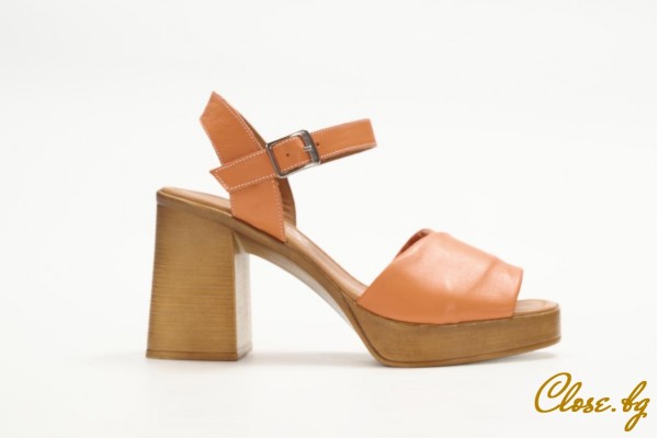 Дамски сандали на ток Marcela оранжеви thumb