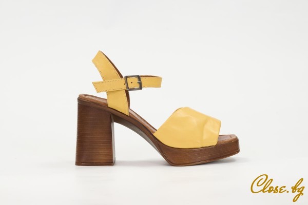 Дамски сандали на ток Marcela жълти thumb