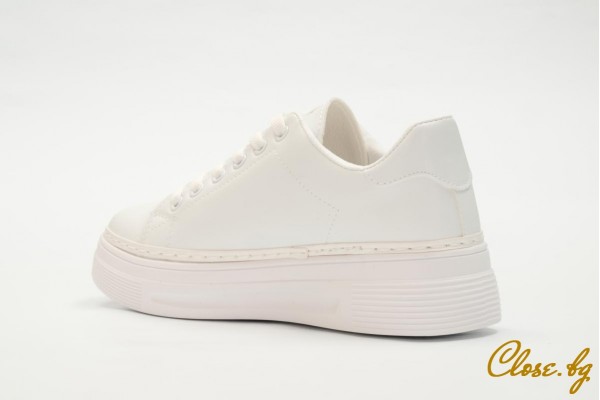 Дамски спортни обувки Diora бели thumb