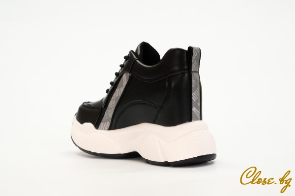 Дамски спортни обувки на скрита платформа Verolina черни с бяло thumb