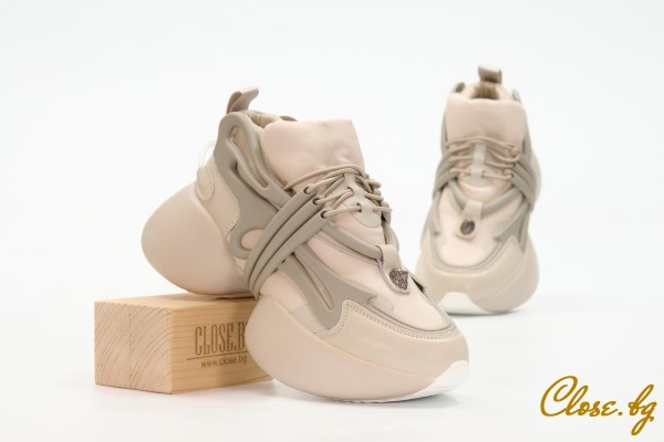 Дамски спортни обувки Korella бежови thumb
