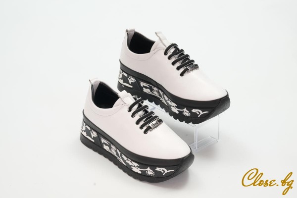 Дамски ежедневни обувки Valmira бели