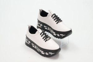 Дамски ежедневни обувки Valmira бели