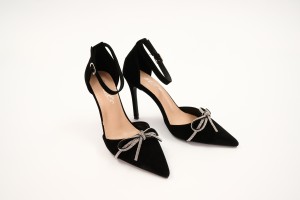 Дамски обувки на ток Sofia черни
