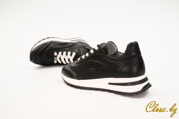 Дамски ежедневни обувки Shika черни thumb