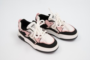 Дамски спортни обувки Alara бели с черно и розово
