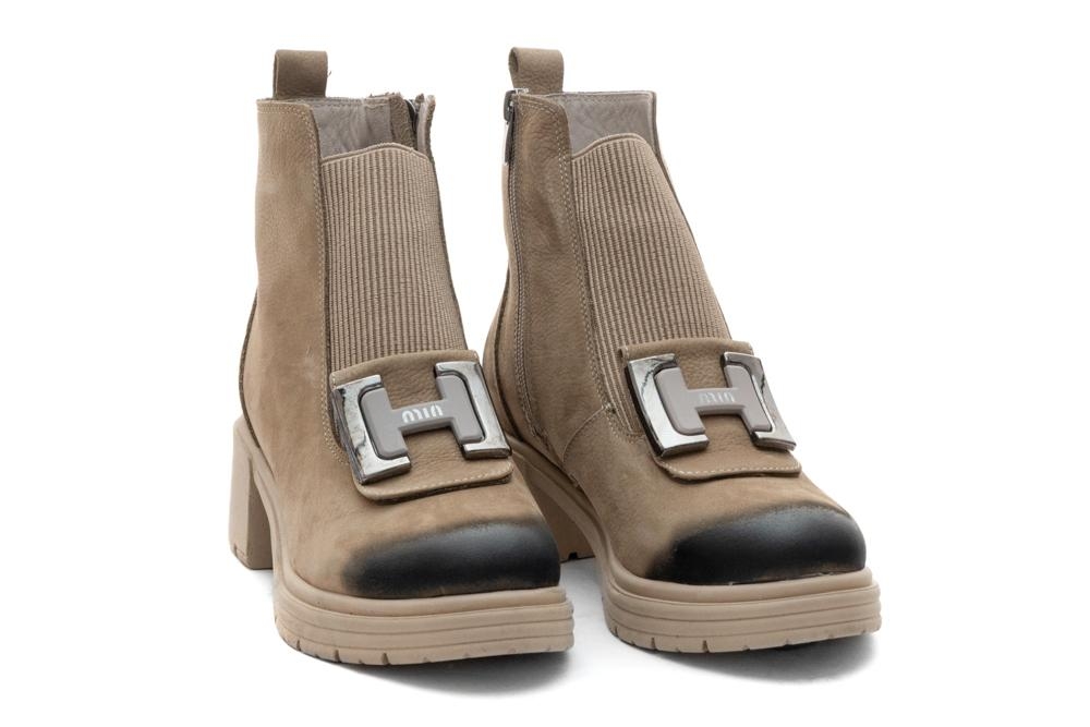 Дамски ежедневни боти Nora бежови