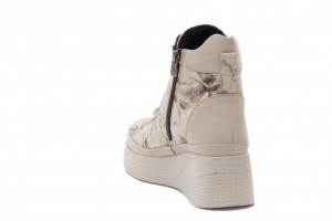 Дамски ежедневни боти Elena бежови с принт 2