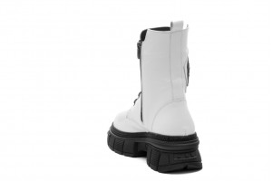 Дамски ежедневни боти Esta бели 2