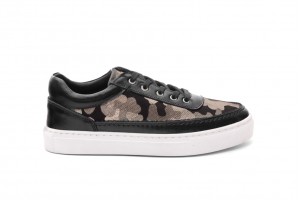 Дамски ежедневни обувки Toni черни със златисто 1