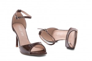 Дамски сандали на ток Elia кафяви